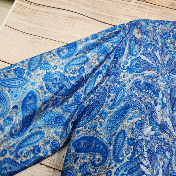 Jest Jewels Women's Size Large Blue Floral Embroidered Quarter Button Silk Blend - Picture 4 of 13